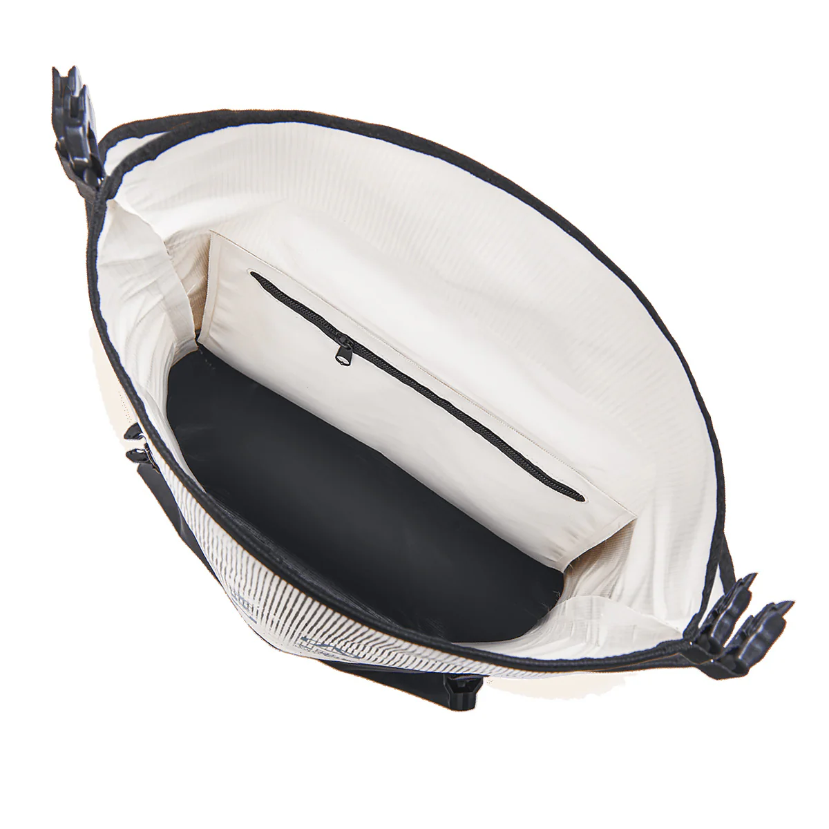 Aztron Dry 22L Backpack - Image 8