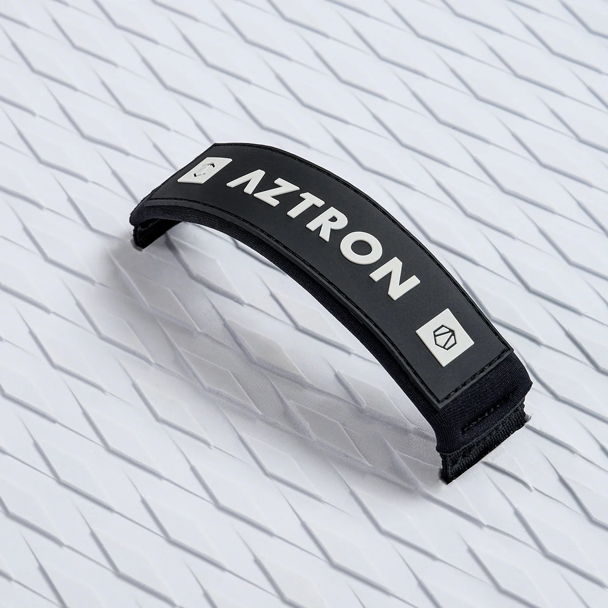 Aztron Lunar 3.0 - Image 7