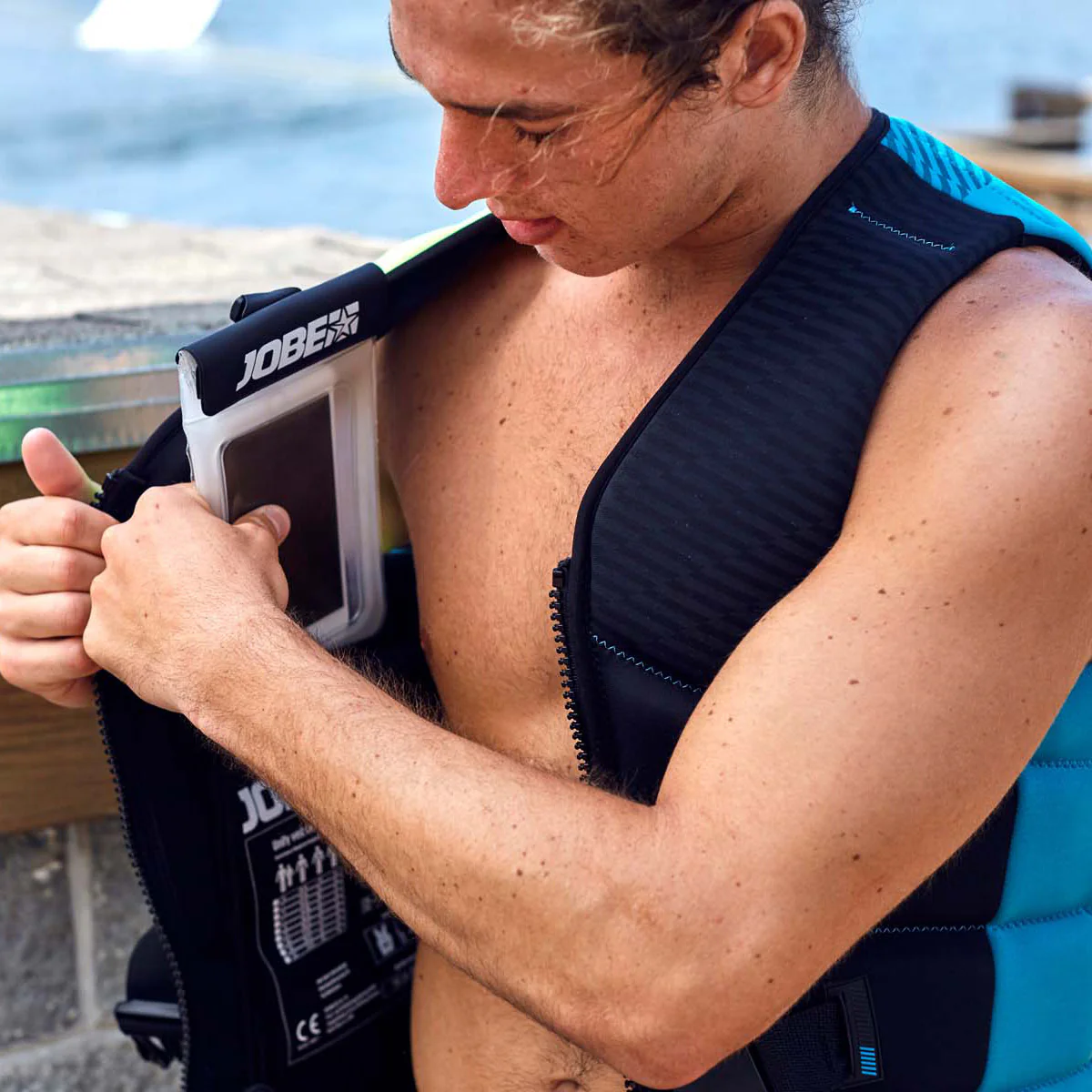 Jobe Waterproof Gadget Bag - Image 4