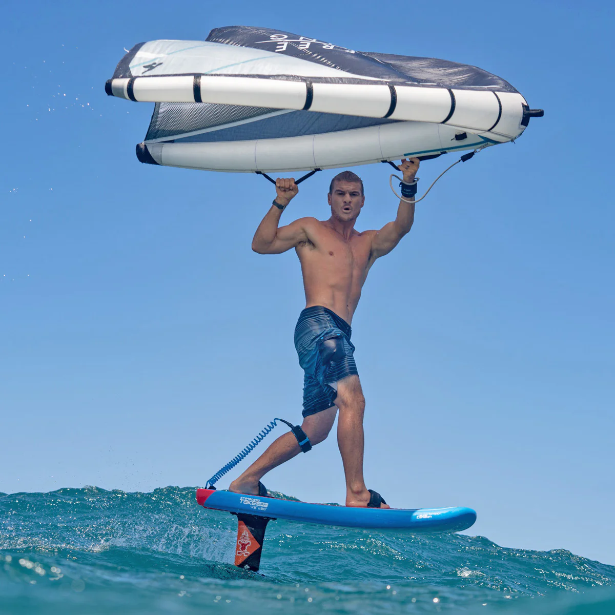 Starboard Take Off - Image 12